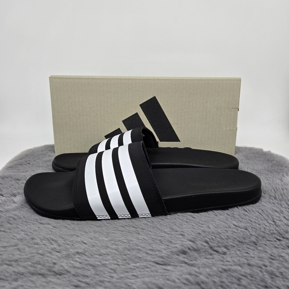 New adidas Adilette Comfort Slides Black White Men's Shoes Size 10 - Picture 2 of 8